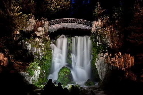 Kassel - beleuchtete Wasserspiele im Bergpark Wilhelmshhe